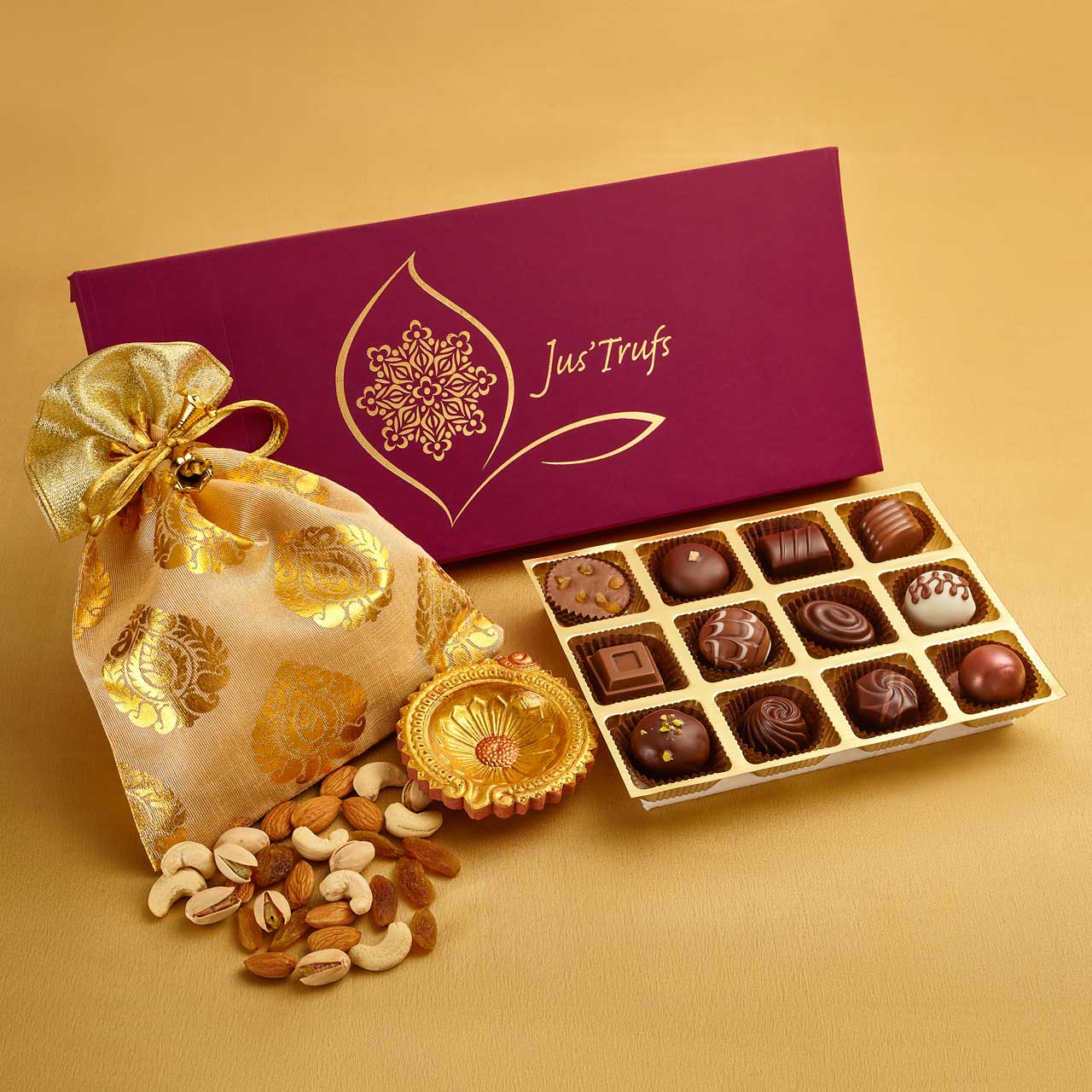 Chocolate and dryfruits combo hamper for Diwali I Jus'Trufs