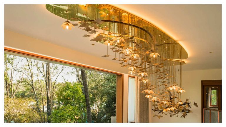 Double height ceiling - light installation