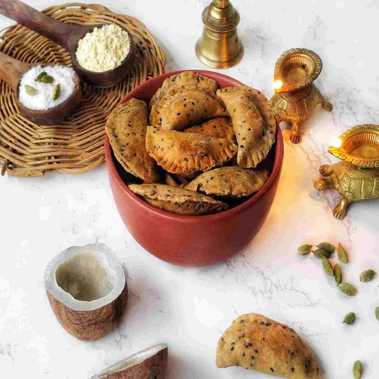 Date Sweetened Elaichi Karanji or Holi Gujiya | Wholegrain, Plant-based & Sugar-free