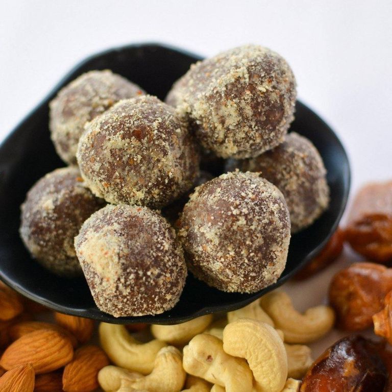 Chocolate and Cashew Truffles